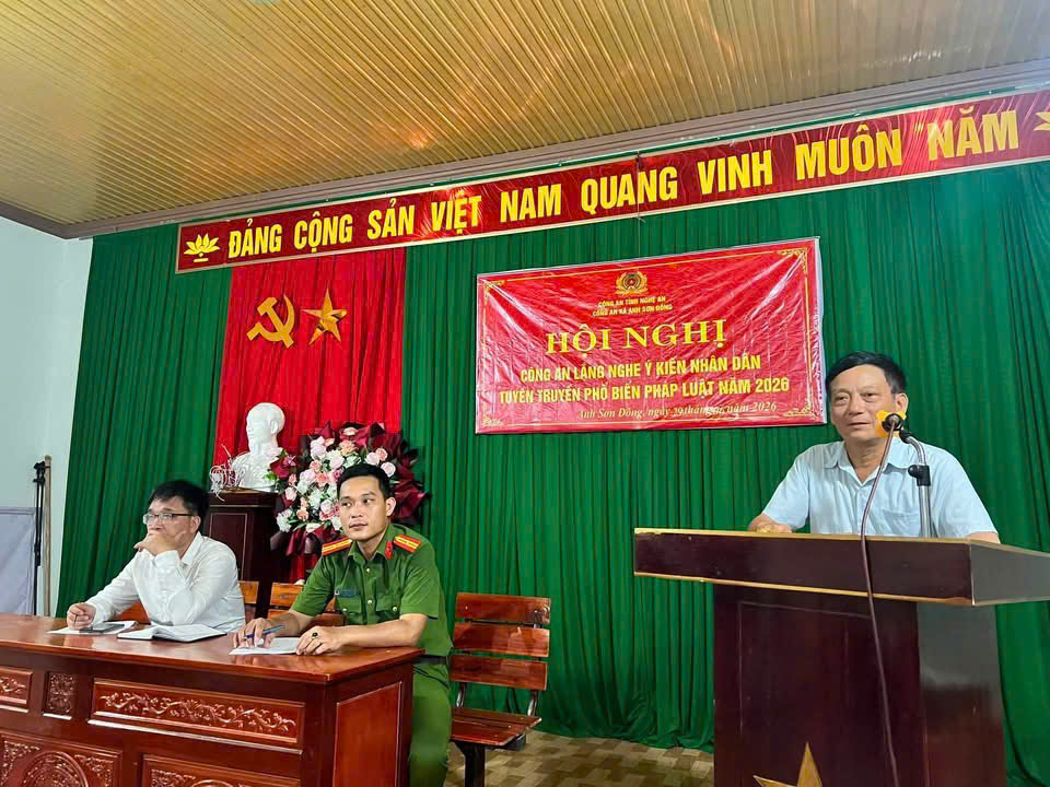 Công an xã Anh Sơn Đông tổ chức diễn đàn 