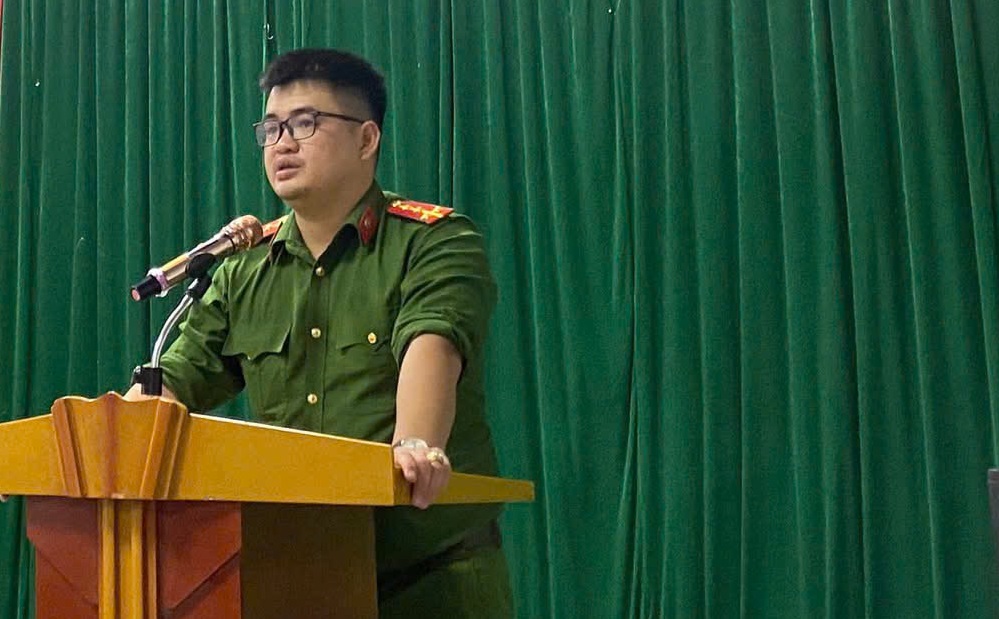 Công an xã Anh Sơn Đông tuyên truyền pháp luật tới thanh, thiếu niên