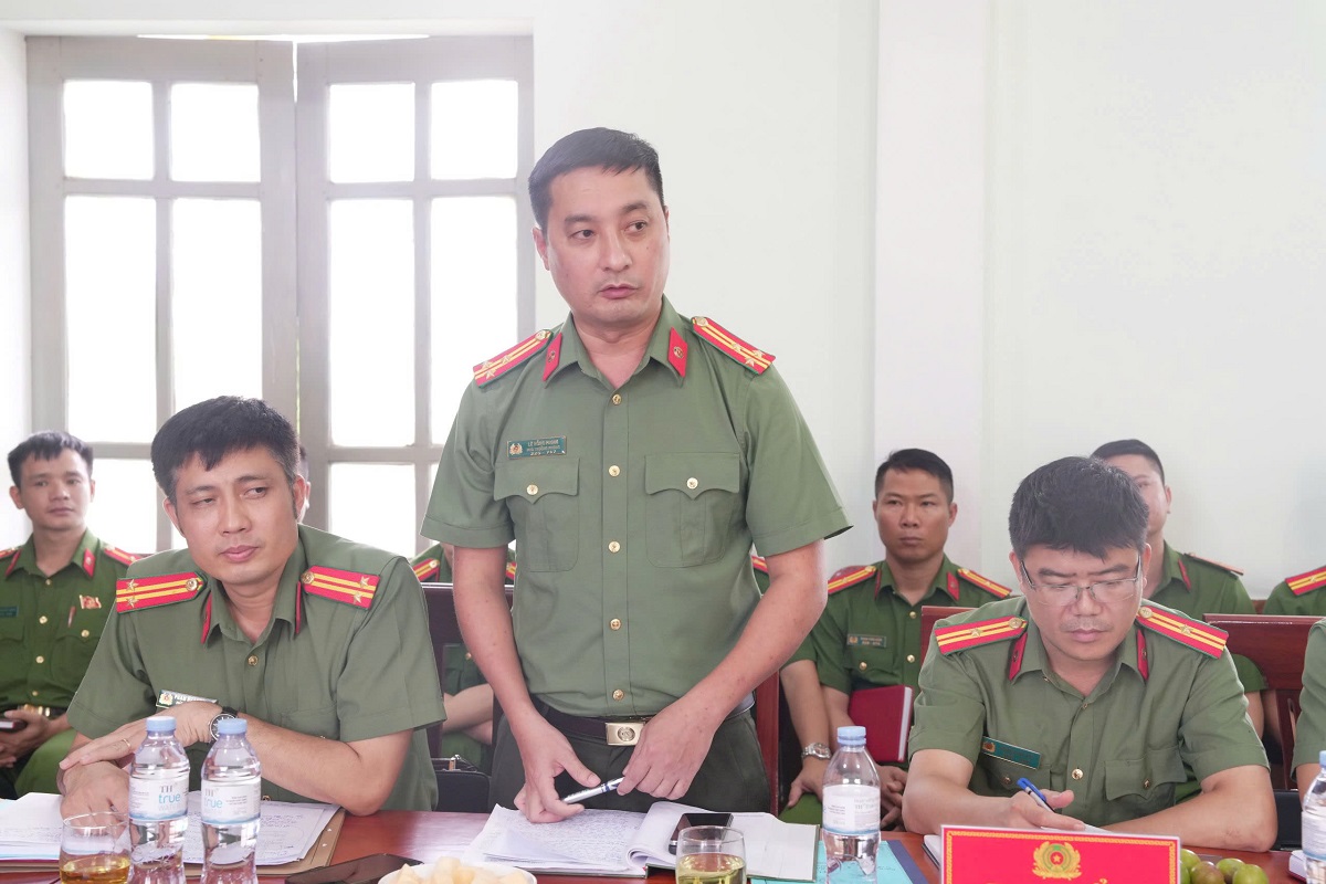 Đại diện lãnh đạo một số phòng Công an tỉnh phát biểu