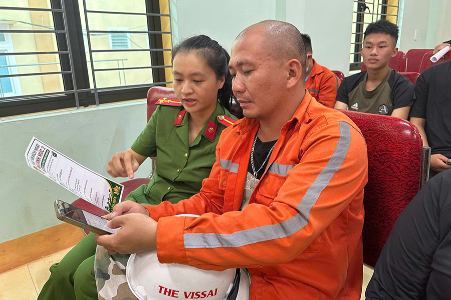 Tuyên truyền, hướng dẫn kích hoạt định danh điện tử mức 2