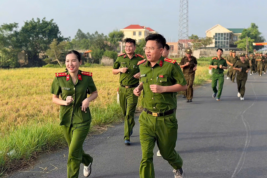 Tham mưu UBND xã phát động giải chạy hưởng ứng phong trào xây dựng xã không ma túy