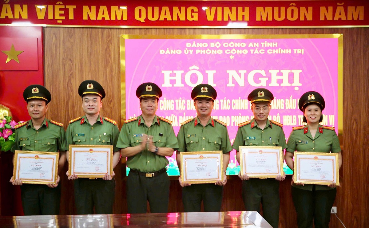Sơ kết 06 tháng đầu năm và đối thoại giữa Đảng ủy, Lãnh đạo Phòng với cán bộ, nhân viên