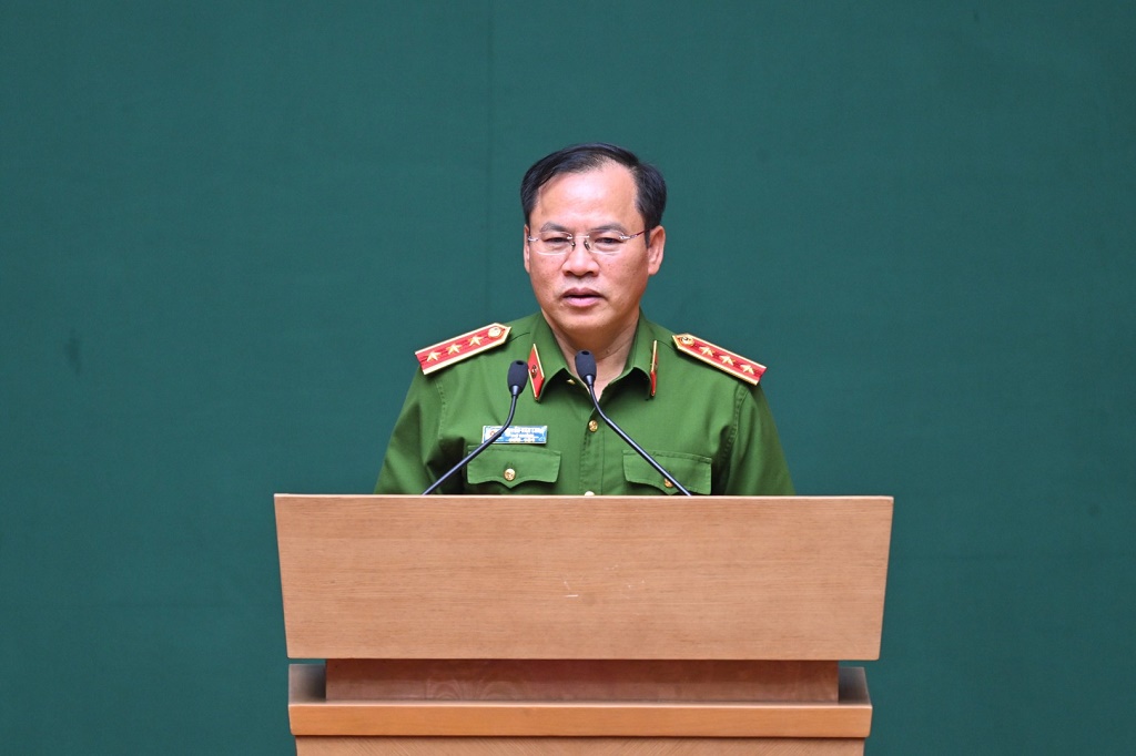 Thứ trưởng Nguyễn Văn Long phát biểu tại Hội nghị