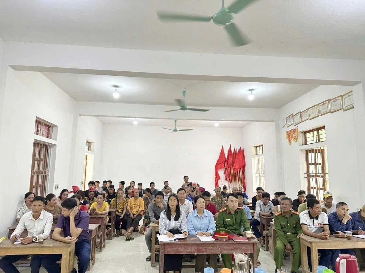 Hội nghị tuyên truyền, phổ biến, giáo dục pháp luật tại bản Hữu Lập
