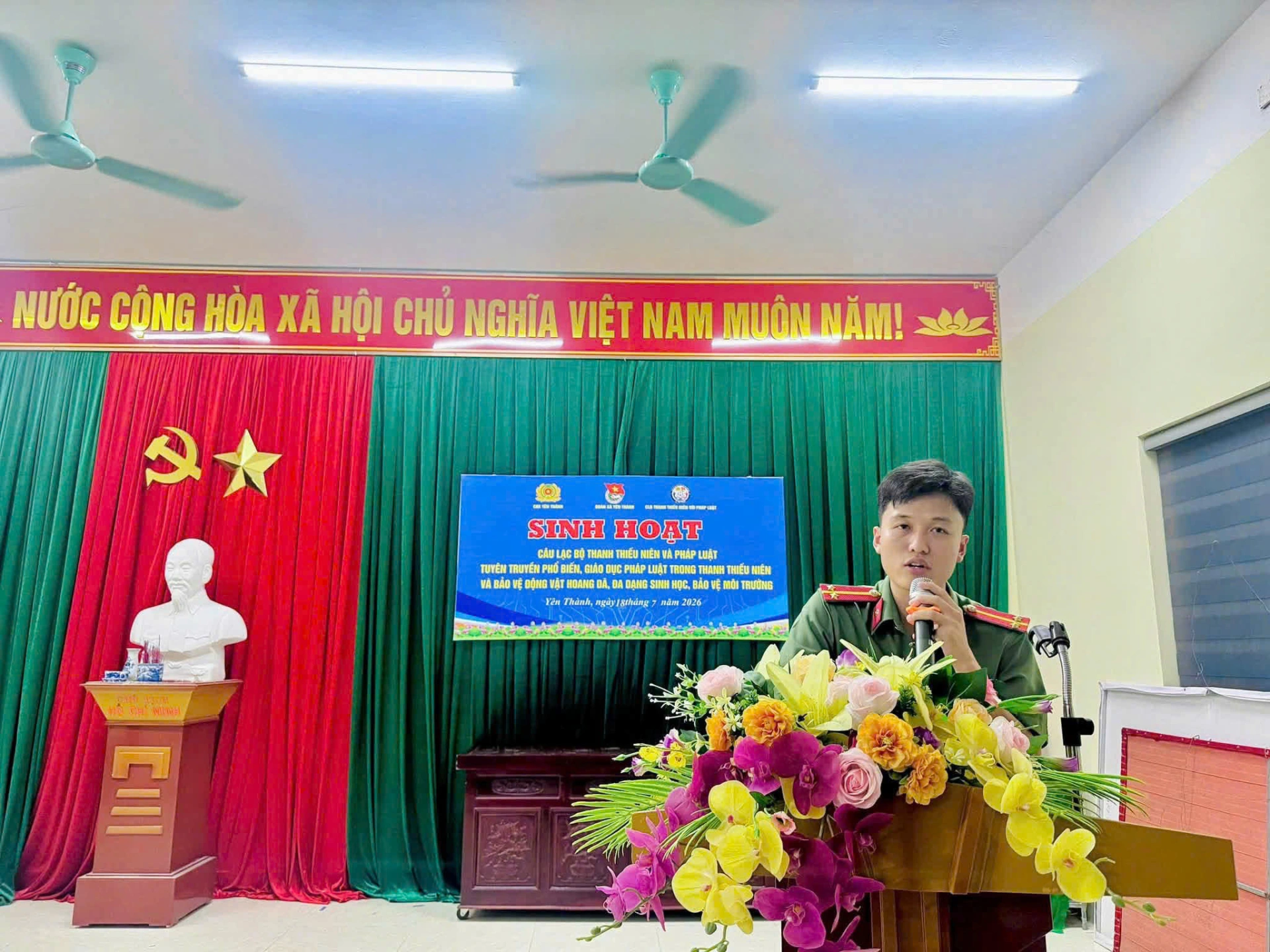 Công an xã Yên Thành phối hợp tổ chức tuyên truyền pháp luật cho thanh thiếu niên trong sinh hoạt hè năm 2026
