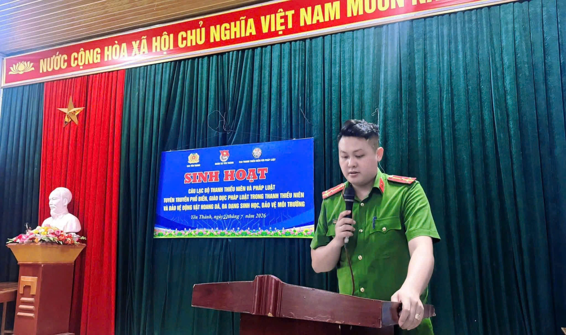 Công an xã Yên Thành tuyên truyền, phổ biến pháp luật cho học sinh