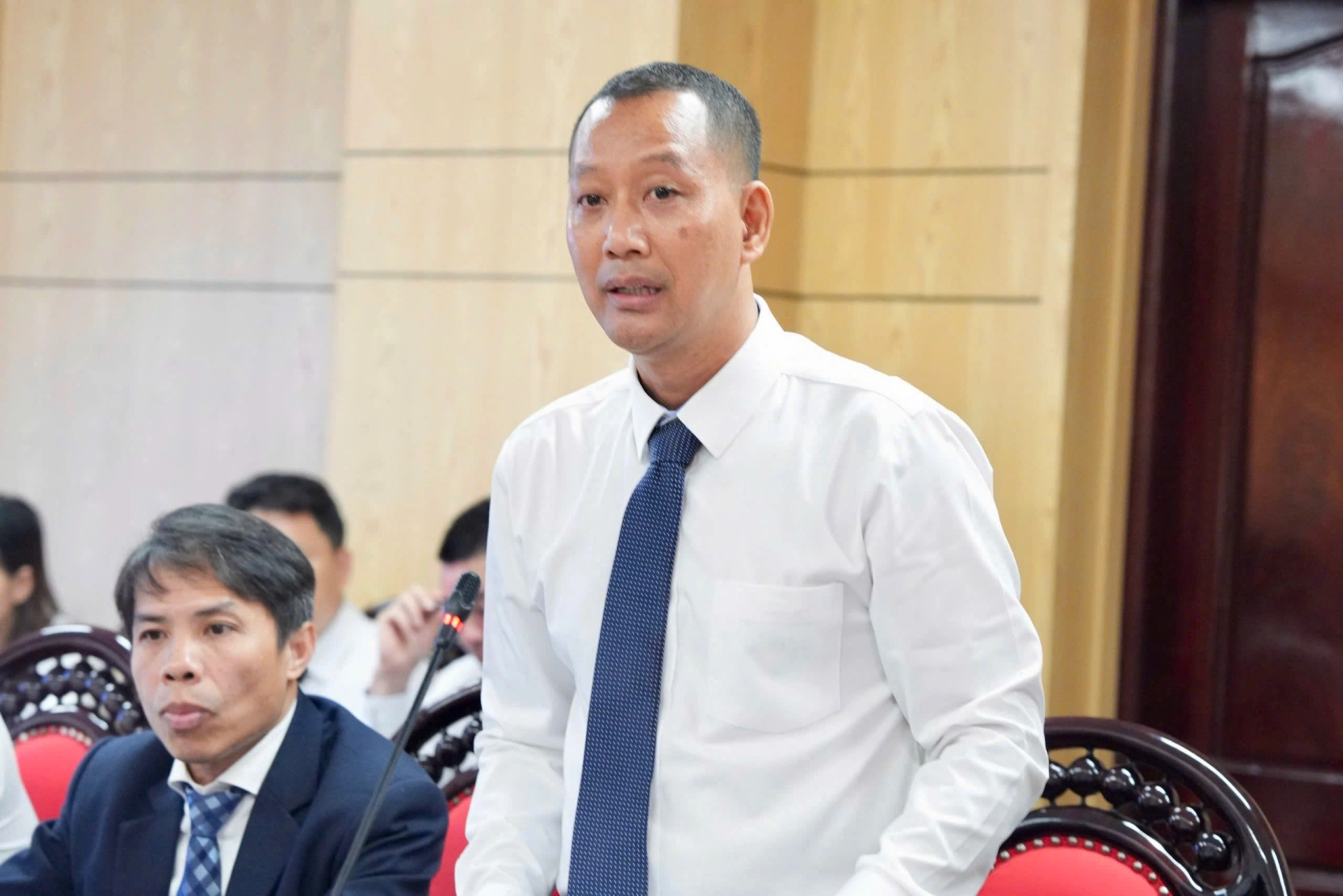 Đồng chí Phan Trọng Biểu, Giám đốc MobiFone Nghệ An phát biểu
