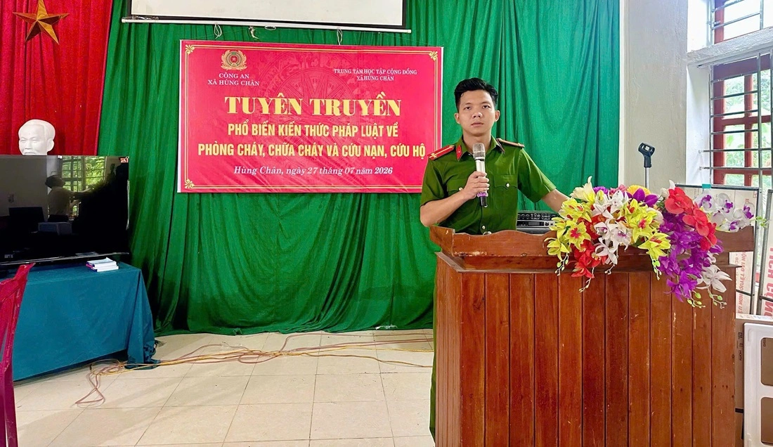 Công an xã Hùng Chân tuyên truyền về PCCC và CNCH