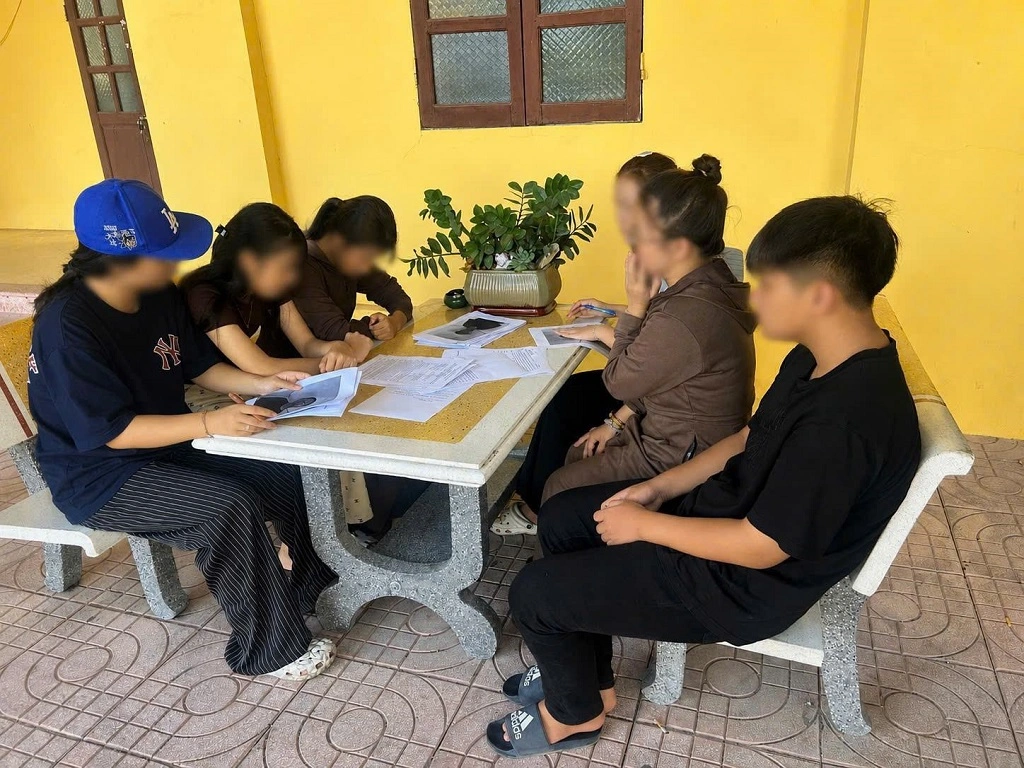 Công an phường Vinh Lộc xác minh, làm rõ vụ học sinh xô xát nơi công cộng
