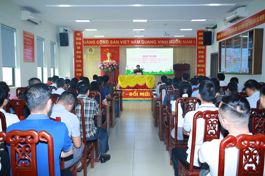 Đối thoại với doanh nghiệp nhằm nâng cao hiệu quả quản lý nhà nước về an ninh trật tự