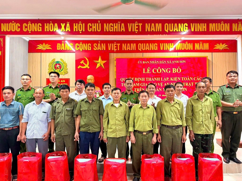 Kiện toàn các tổ an ninh trật tự xã Anh Sơn