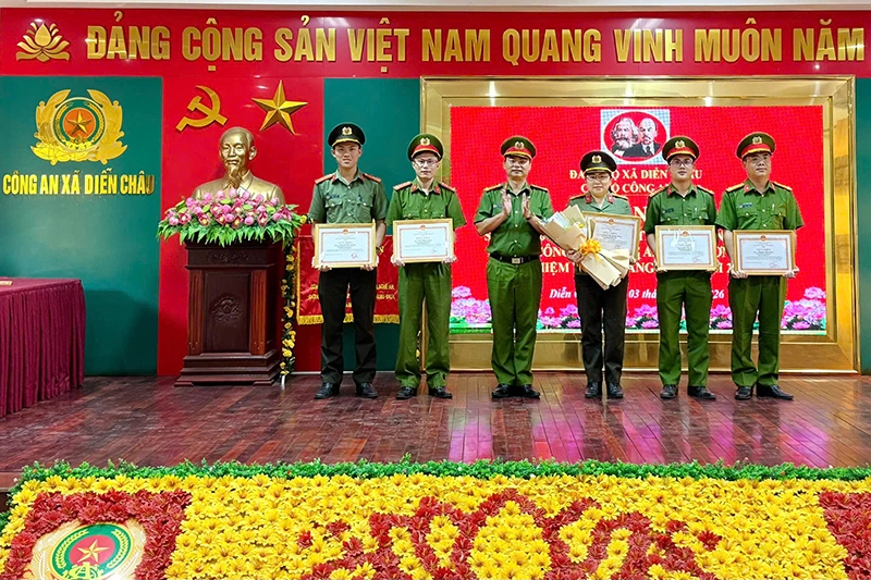 Sơ kết công tác Công an 6 tháng đầu năm