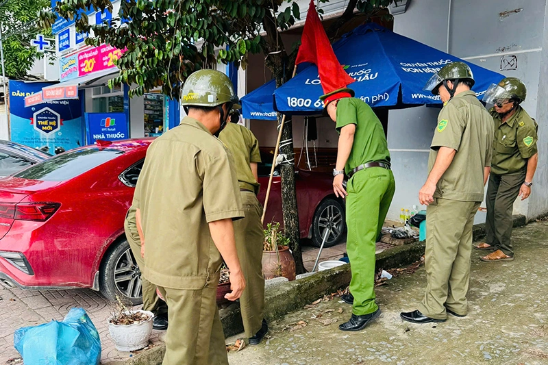 Ra quân giải tỏa hành lang an toàn giao thông
